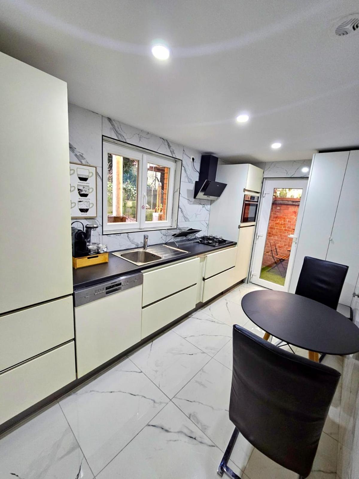 Jolie Petite Maison Hébergement de vacances